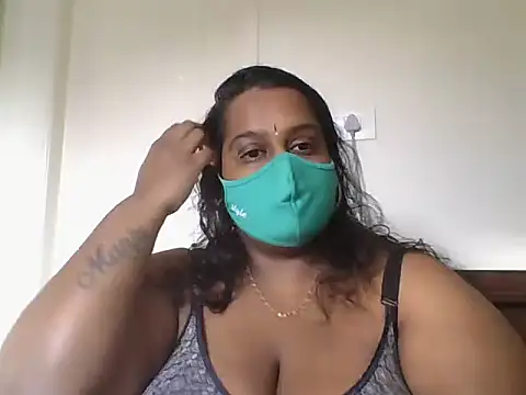 hootypriya online show from 11-06-25, 11:14