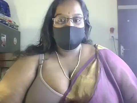 hootypriya online show from 07-27-26, 04:47