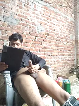 Snapshot of sageer097 chatting on 03-08-26, 05:05 sageer097 online show from 03-08-26, 05:05