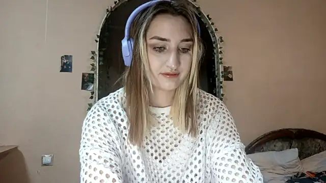 Snapshot of Anabree chatting on 11-05-25, 09:12 Anabree online show from 11-05-25, 09:12