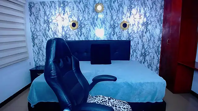 BeatrizSchmidt online show from 12-17-25, 11:04