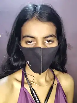 Snapshot of Thaper_Meera2 chatting on 05-17-26, 02:11 Thaper Meera2 online show from 05-17-26, 02:11