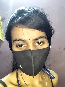 Snapshot of Thaper_Meera2 chatting on 05-10-26, 02:48 Thaper Meera2 online show from 05-10-26, 02:48