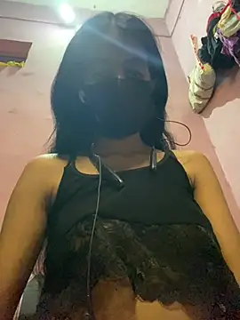 Snapshot of Thaper_Meera2 chatting on 05-31-26, 07:47 Thaper Meera2 online show from 05-31-26, 07:47