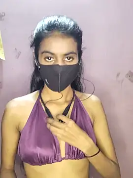 Snapshot of Thaper_Meera2 chatting on 05-18-26, 03:28 Thaper Meera2 online show from 05-18-26, 03:28