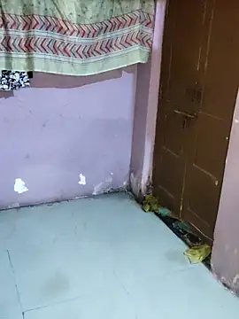 Snapshot of Thaper_Meera2 chatting on 11-09-25, 07:56 Thaper Meera2 online show from 11-09-25, 07:56