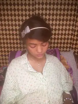 Freakingromance online show from 04-15-26, 01:37