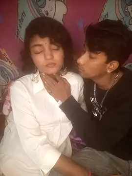 Freakingromance online show from 02-13-26, 07:58