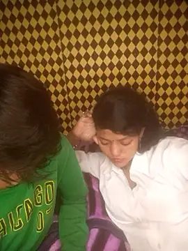 Freakingromance online show from 03-12-26, 05:50