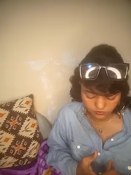 Freakingromance online show from 02-16-26, 06:17