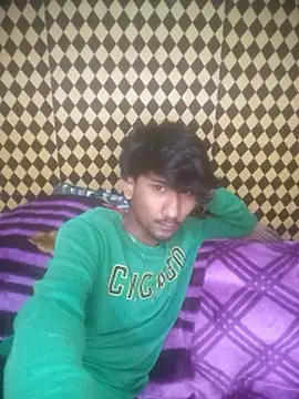 Freakingromance online show from 03-17-26, 08:34