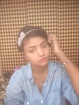 Freakingromance online show from 04-17-26, 05:43