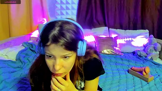 Eva purrr  online show from 04-11-26, 02:08