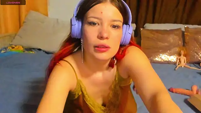 Snapshot of Eva_purrr_ chatting on 02-20-26, 08:11 Eva purrr online show from 02-20-26, 08:11