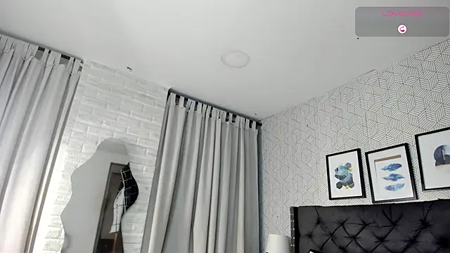 valentina  desire online show from 03-28-26, 12:28