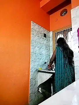 LoveLy-Soneya online show from 12-19-25, 01:20