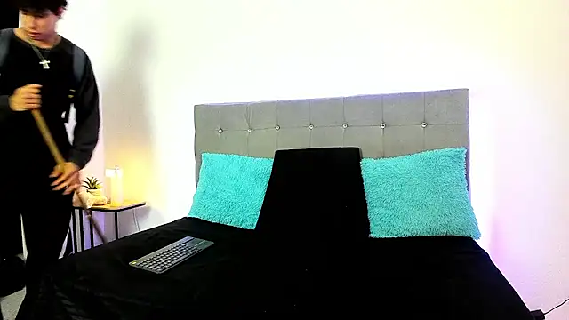 chris evans27 online show from 12-13-25, 08:04