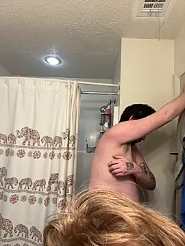 Redriddinghood8 online show from 02-05-26, 07:48