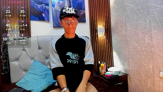 Elian Julian online show from 11-26-25, 10:10