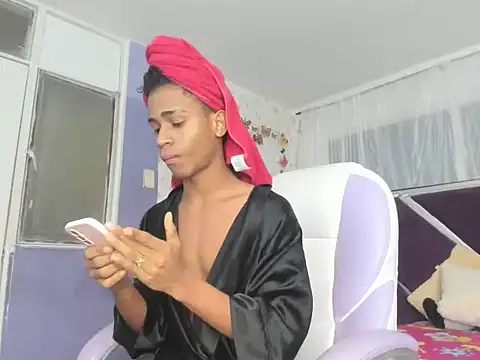 Santy bigcock 01 online show from 11-12-25, 12:53