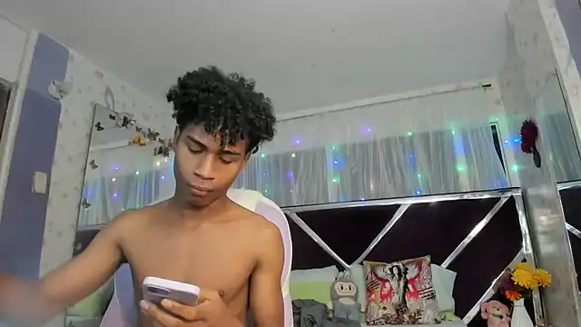 Santy bigcock 01 online show from 03-21-26, 12:09
