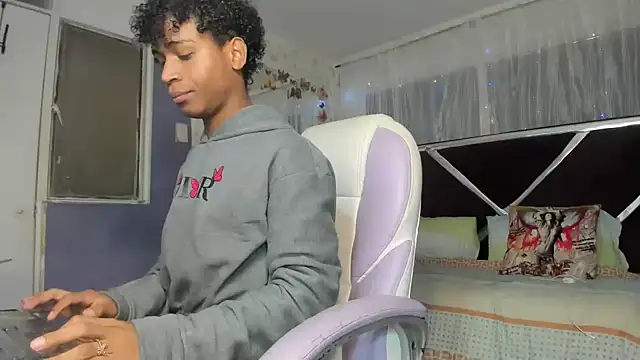 Santy bigcock 01 online show from 03-27-26, 02:29