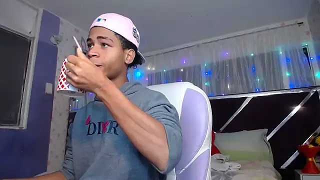 Santy bigcock 01 online show from 07-03-26, 12:44