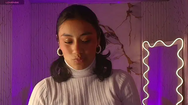 PEACHY TAY online show from 04-15-26, 11:59