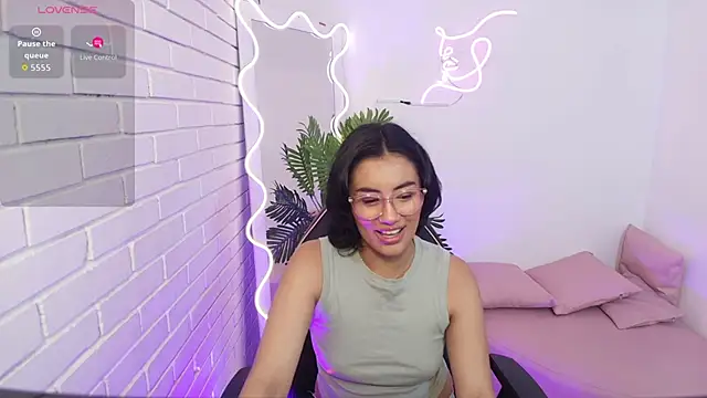 PEACHY TAY online show from 12-05-25, 11:42