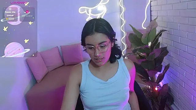 PEACHY TAY online show from 11-13-25, 11:36