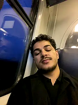 MorenoVelvet online show from 12-20-25, 03:04