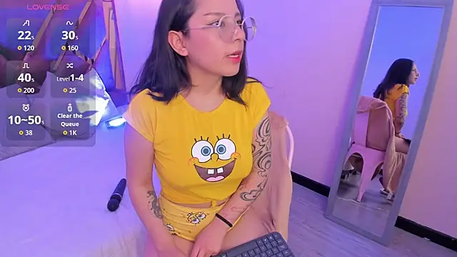 Snapshot of Kittyy_patitas_suaves chatting on 11-12-25, 01:04 Kittyy patitas suaves online show from 11-12-25, 01:04