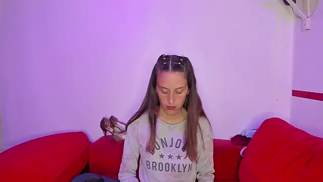 mia luna ed online show from 11-14-25, 04:10