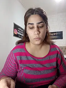 nahiarabiel33 online show from 04-28-26, 05:17