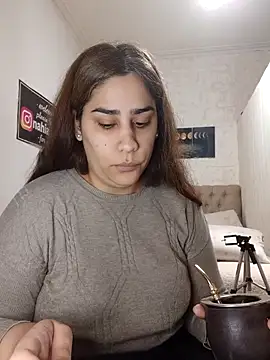 Snapshot of nahiarabiel33 chatting on 06-15-26, 07:02 nahiarabiel33 online show from 06-15-26, 07:02