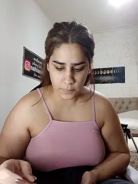 nahiarabiel33 online show from 05-29-26, 03:51