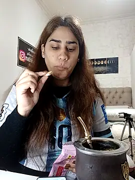 Snapshot of nahiarabiel33 chatting on 07-04-26, 04:55 nahiarabiel33 online show from 07-04-26, 04:55