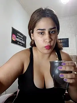 nahiarabiel33 online show from 04-18-26, 09:04