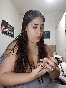 Snapshot of nahiarabiel33 chatting on 06-07-26, 05:29 nahiarabiel33 online show from 06-07-26, 05:29