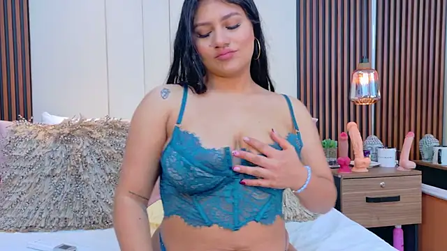 ValeriaMonet online show from 12-15-25, 08:14