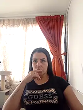 Snapshot of YLITZA chatting on 11-05-25, 07:39 YLITZA online show from 11-05-25, 07:39