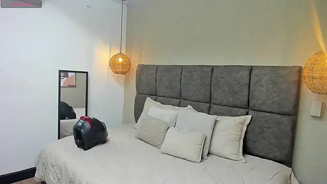 annie  20 online show from 11-19-25, 12:05