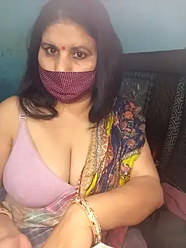 Snapshot of Anjali-25 chatting on 12-14-25, 03:28 Anjali-25 online show from 12-14-25, 03:28