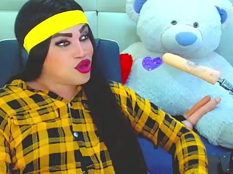 Snapshot of NharaBigCock chatting on 02-28-26, 07:24 NharaBigCock online show from 02-28-26, 07:24