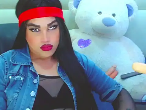 Snapshot of NharaBigCock chatting on 02-23-26, 06:30 NharaBigCock online show from 02-23-26, 06:30