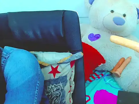 NharaBigCock online show from 03-12-26, 07:29