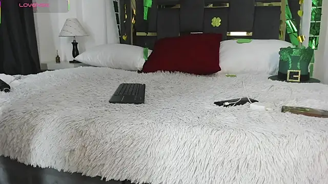 CatleyaSmith online show from 03-11-26, 12:54