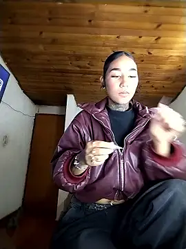 lyam ebony  online show from 01-08-26, 05:46