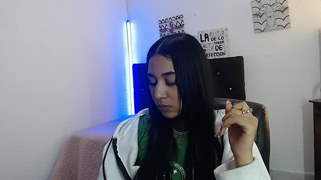 lyam ebony  online show from 02-14-26, 08:20