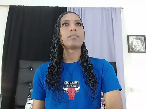 MiaCoock online show from 11-12-25, 12:31